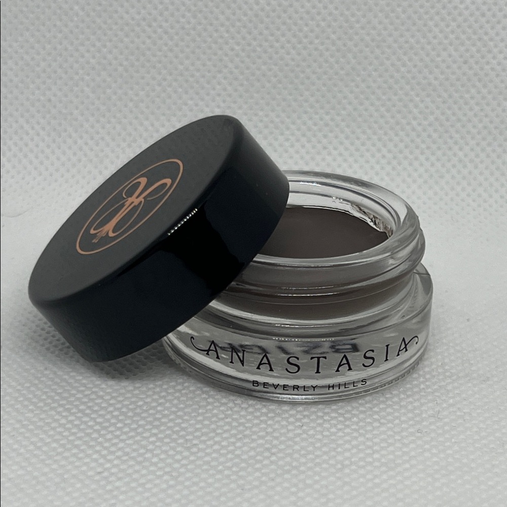 Anastasia Beverly Hills Ash Brown Brow Pomade